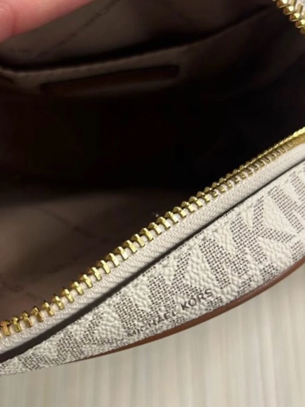 Michael Kors Jet Set Signature Logo Crossbody - Medium - Coated Canvas - Beigh